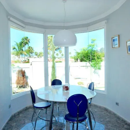 Villa World